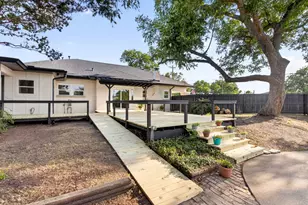 411 S Bowie Dr, Weatherford, TX 76086 - Photo 34