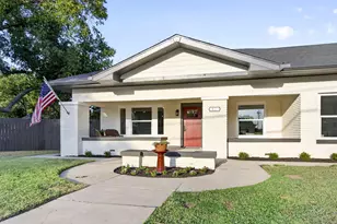 411 S Bowie Dr, Weatherford, TX 76086 - Photo 2