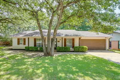 2814 Blackwood Drive, Arlington, TX 76013 - Photo 2