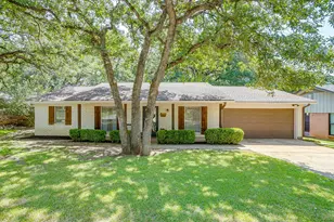 2814 Blackwood Dr, Arlington, TX 76013 - Photo 2