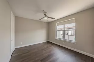 381 E Greenbriar Ln, Dallas, TX 75203 - Photo 36