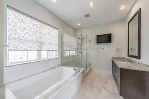 381 E Greenbriar Ln, Dallas, TX 75203 - Photo 28