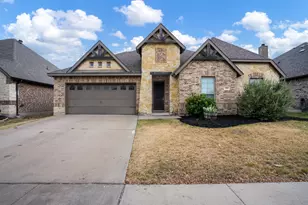 329 Strait Ln, Waxahachie, TX 75165 - Photo 1