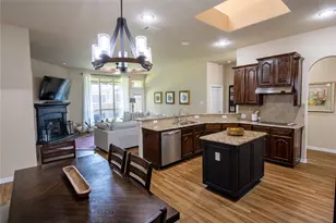 8407 Pecan Creek Dr, Arlington, TX 76001 - Photo 6