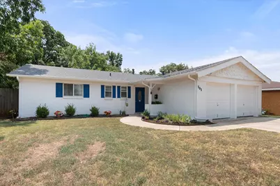 303 Bayless Drive, Euless, TX 76040 - Photo 2