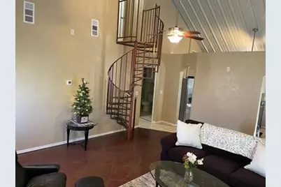 606 E Clifton Street, Stephenville, TX 76401 - Photo 2