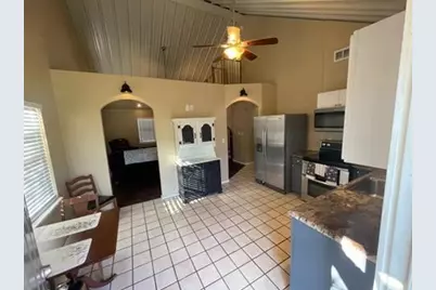 606 E Clifton Street, Stephenville, TX 76401 - Photo 8