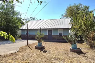 606 E Clifton St, Stephenville, TX 76401 - Photo 2