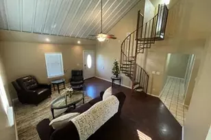 606 E Clifton St, Stephenville, TX 76401 - Photo 4