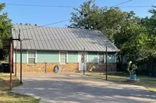 606 E Clifton St, Stephenville, TX 76401 - Photo 1