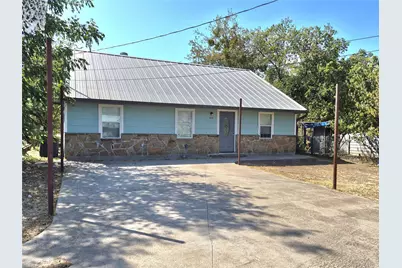 606 E Clifton Street, Stephenville, TX 76401 - Photo 2