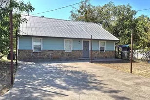 606 E Clifton St, Stephenville, TX 76401 - Photo 2