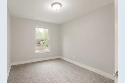 818 W Walker Street, Denison, TX 75020 - Photo 8