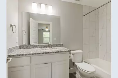 818 W Walker Street, Denison, TX 75020 - Photo 12