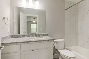 818 W Walker St, Denison, TX 75020 - Photo 12
