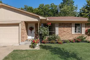 500 Kirven Ave, Waxahachie, TX 75165 - Photo 1