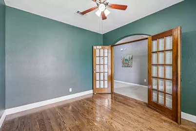 1910 Bentwood Court, Grapevine, TX 76051 - Photo 10