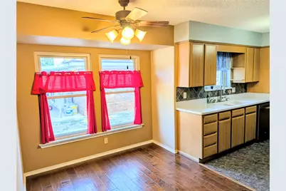 2100 N Rough Creek Court, Granbury, TX 76048 - Photo 18