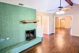 2100 N Rough Creek Ct, Granbury, TX 76048 - Photo 2