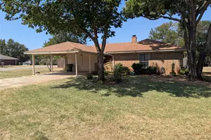 2100 N Rough Creek Ct, Granbury, TX 76048 - Photo 1