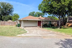 2100 N Rough Creek Ct, Granbury, TX 76048 - Photo 8