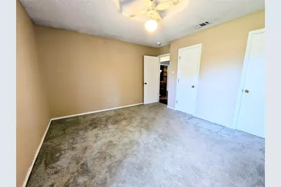2100 N Rough Creek Court, Granbury, TX 76048 - Photo 22