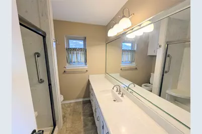 2100 N Rough Creek Court, Granbury, TX 76048 - Photo 24