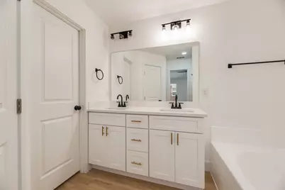 6614 Spartan Drive, Arlington, TX 76001 - Photo 18