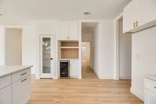 6614 Spartan Dr, Arlington, TX 76001 - Photo 10