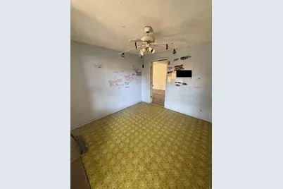 2206 Ross Avenue, Fort Worth, TX 76164 - Photo 2
