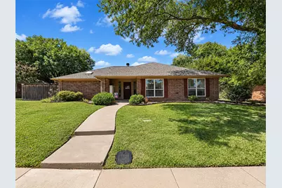 2136 Goldfinch Drive, Lewisville, TX 75077 - Photo 4