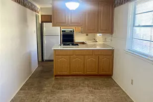 2110 SE 25th Ave, Mineral Wells, TX 76067 - Photo 6