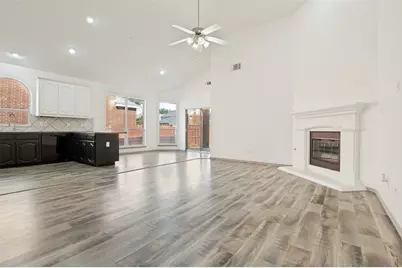 3255 Serpis, Grand Prairie, TX 75054 - Photo 6