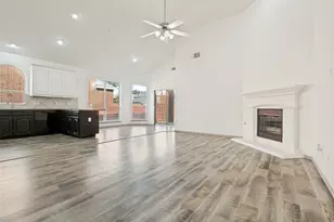 3255 Serpis, Grand Prairie, TX 75054 - Photo 6