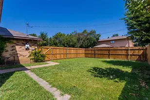 11805 S Eloise, Balch Springs, TX 75180 - Photo 22