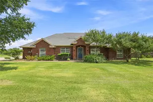 10534 Jennifer Cir, Forney, TX 75126 - Photo 1