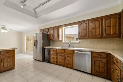 3020 Stonehenge Lane, Carrollton, TX 75006 - Photo 12