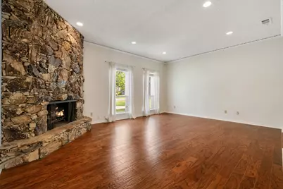 3020 Stonehenge Lane, Carrollton, TX 75006 - Photo 6