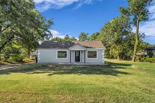 2726 W Washington St, Denison, TX 75020 - Photo 1
