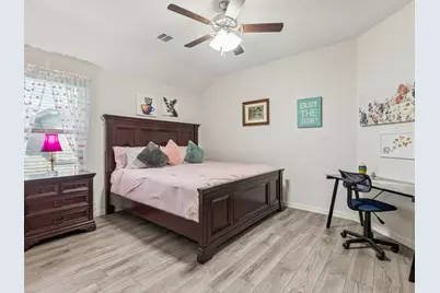 985 E Villas Court, Lewisville, TX 75067 - Photo 18