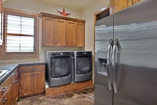 205 Haciendas Dr, Weatherford, TX 76087 - Photo 16