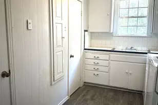 8345 County Rd 205, Grandview, TX 76050 - Photo 24