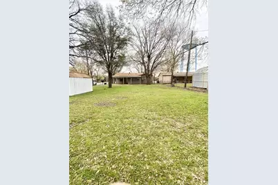 1505 Lynn Street, Bonham, TX 75418 - Photo 2