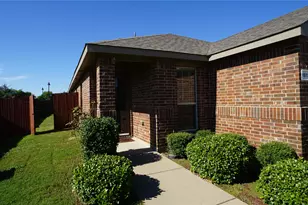 1817 Berrywood Dr, Royse City, TX 75189 - Photo 2