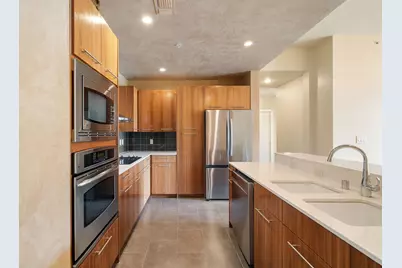 2323 N Houston Street #310, Dallas, TX 75219 - Photo 6