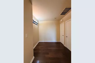 2323 N Houston Street #310, Dallas, TX 75219 - Photo 8