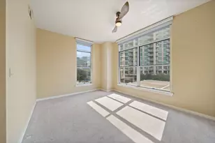 2323 N Houston St, Dallas, TX 75219 - Photo 10