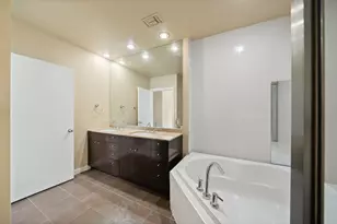 2323 N Houston St, Dallas, TX 75219 - Photo 30
