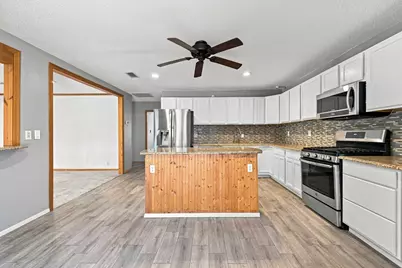 3025 Field Street, Haltom City, TX 76117 - Photo 8