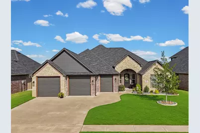 104 Spieth Court, Granbury, TX 76048 - Photo 1